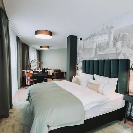 & Freiwerk 4*