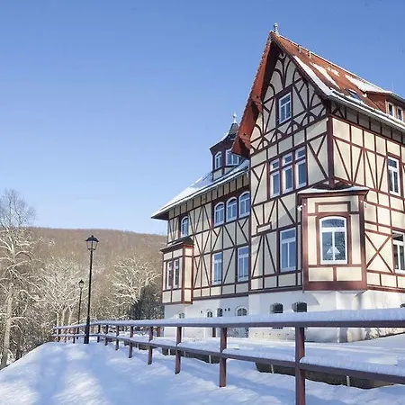 & Freiwerk 4*